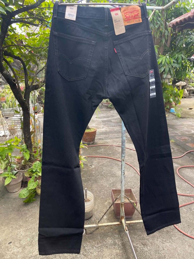 Levi's 505 Regular Black Jeans W32 L32 (Category: Jeans) located in Manila. Submitted by simarcelin66341 (Listing ID 1467850031, Image 3). Description: - Brand: Levi's 505 Regular Fit Jeans - Color: Black Denim - Size: Waist 32, Length 32 (tags attached) - Material: 100% Cotton - Fit: Sits at the waist, regular through the thigh, straight leg - Condition: Brand new, unworn with original paper tags still hanging - With RARE blank R Tab waist: 16 i