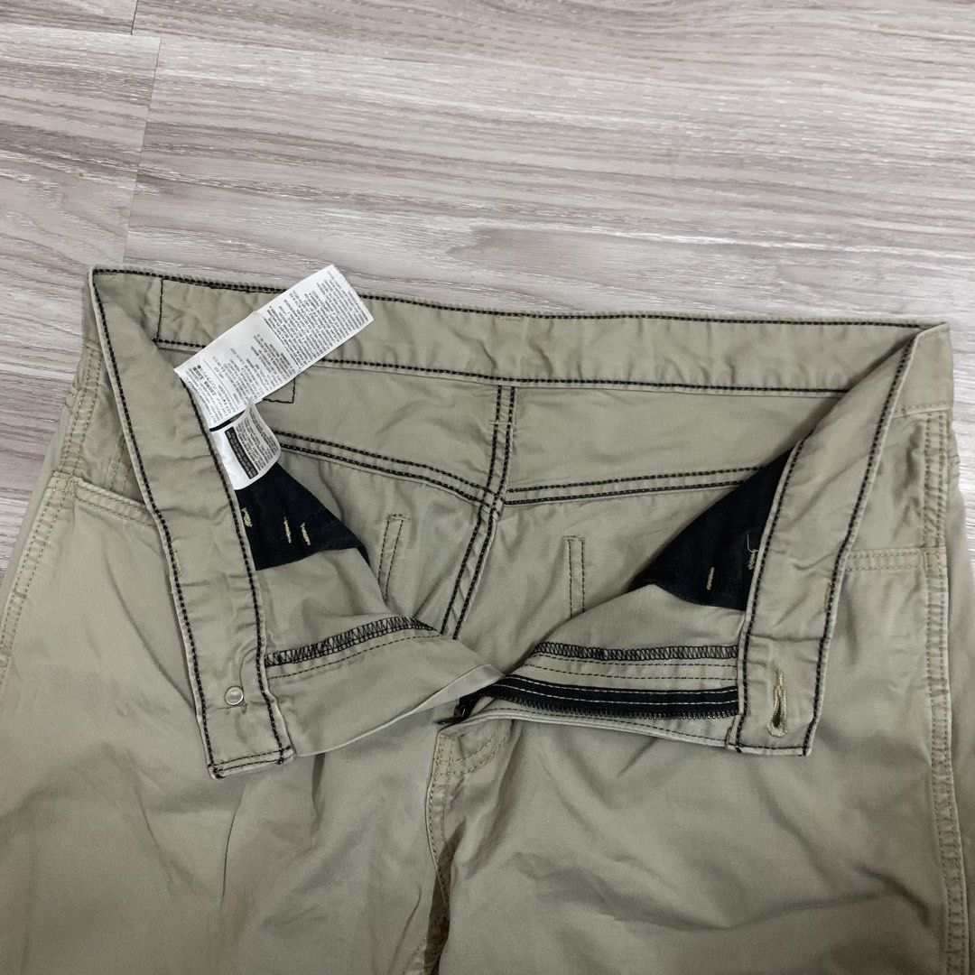 Levis 511 black tab (Category: Jeans) located in Cavite. Submitted by yobubsss (Listing ID 1468052379, Image 3). Description: Size XL 36w 44w 8 leg op Good condition No issue.