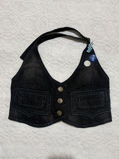 (Category: ) located in . Submitted by kiksy.closet (Listing ID 1467863553, Image 1). Description: .