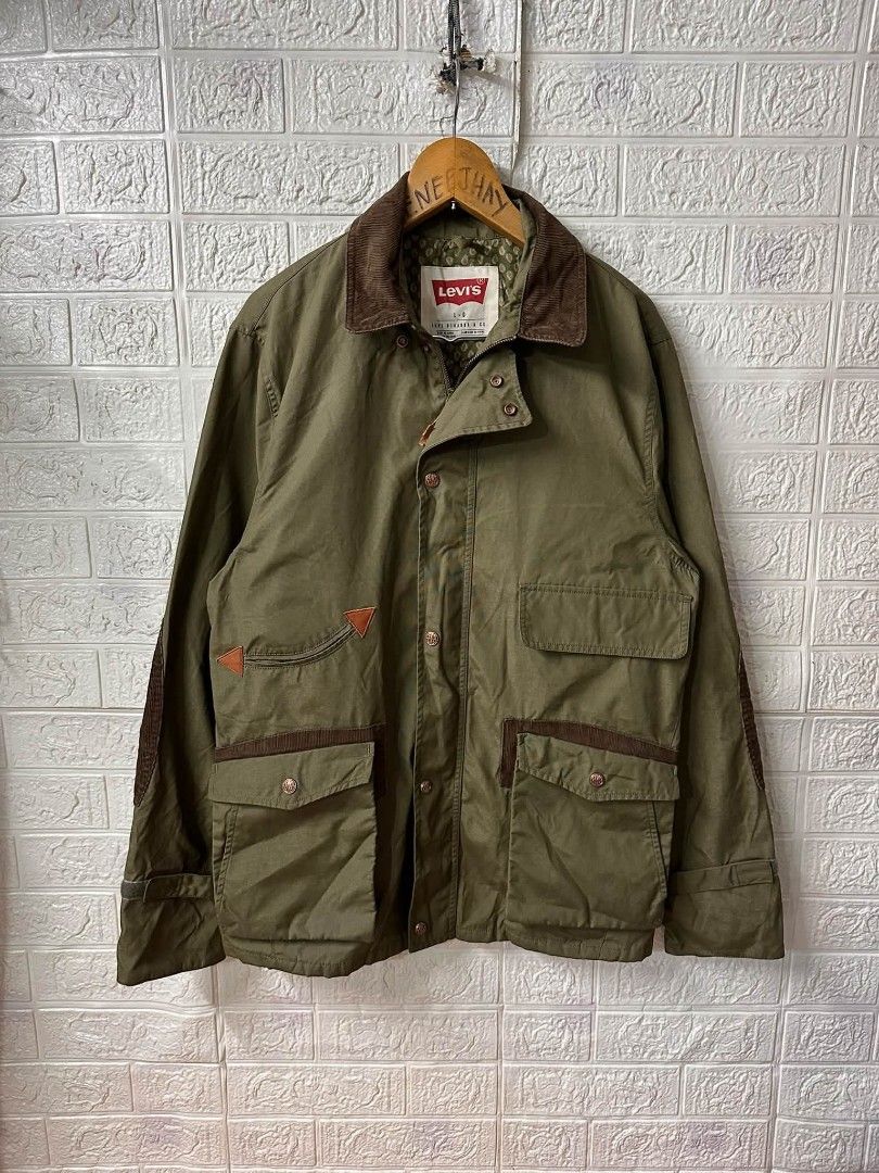 LEVIS OLIVE GREEN COVERALL PARKA JACKET (Category: Coats, Jackets and Outerwear) located in Bacoor. Submitted by arlenelamery (Listing ID 1467923191, Image 1). Description: LEVI’S OLIVE GREEN COVERALL PARKA JACKET AUTHENTIC EXCELLENT CONDITION NO ISSUE SIZE LARGE ON TAG SIZE ACTUAL VIA TAPE MEASURE W22 PIT TO PIT L30 SLEEVE 27 SHOULDER 19 PRICE 2800 + SF PM MODE OF PAYMENT TRU GCASH LOC CAVITE.