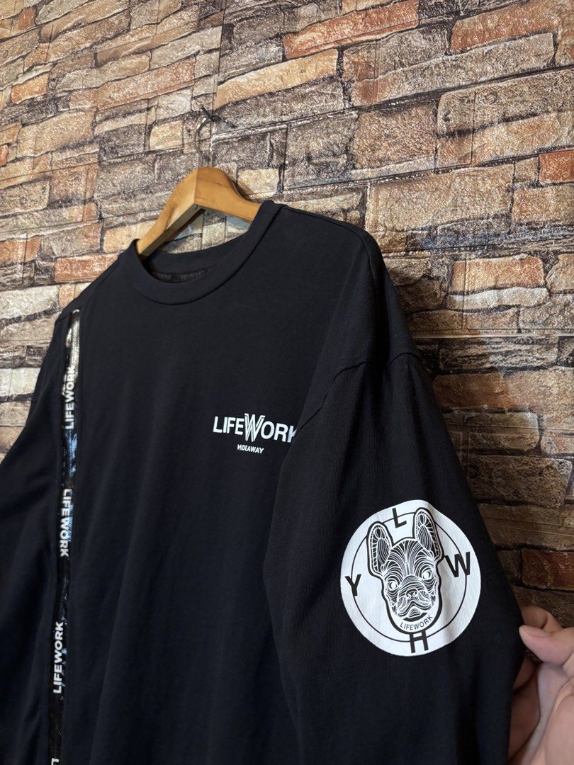 LIFEWORK BLACK LONGSLEEVES (Category: Tshirts & Polo Shirts ) located in Davao. Submitted by angelothriftfinds (Listing ID 1467863212, Image 3). Description: LIFEWORK brand new condition dimension: 22” W | 29.5” L fit: L size issue: none mine: ₱250.