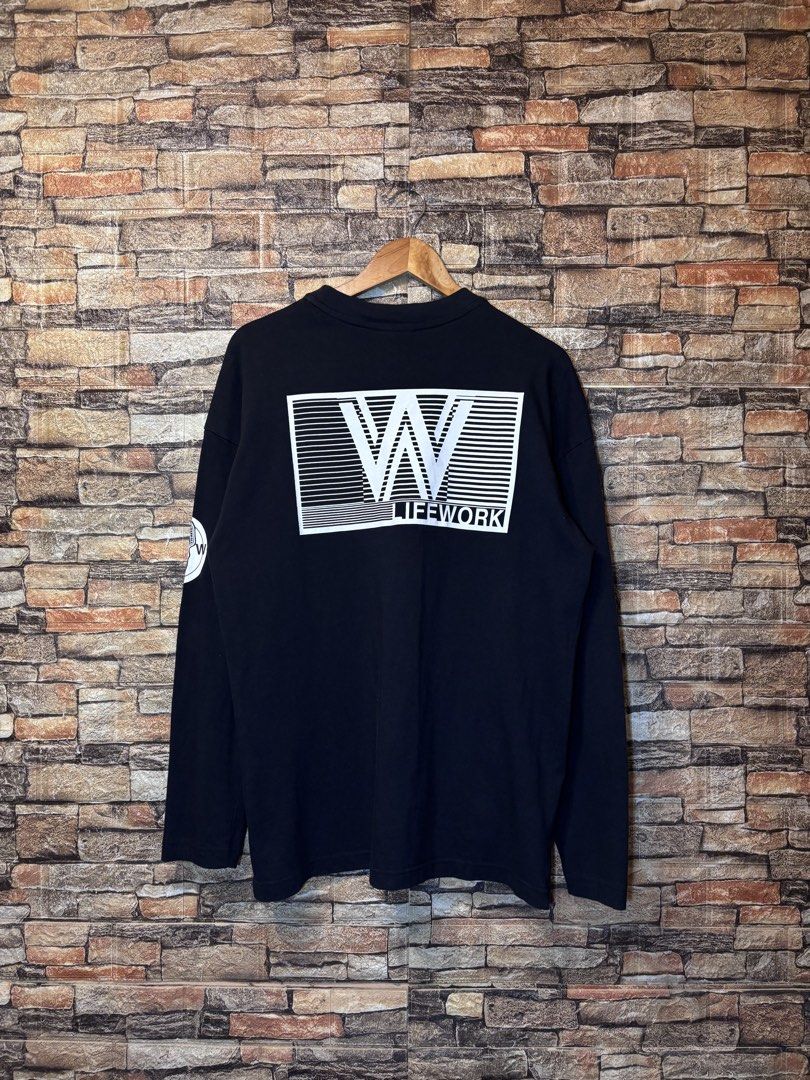 LIFEWORK BLACK LONGSLEEVES (Category: Tshirts & Polo Shirts ) located in Davao. Submitted by angelothriftfinds (Listing ID 1467863212, Image 2). Description: LIFEWORK brand new condition dimension: 22” W | 29.5” L fit: L size issue: none mine: ₱250.