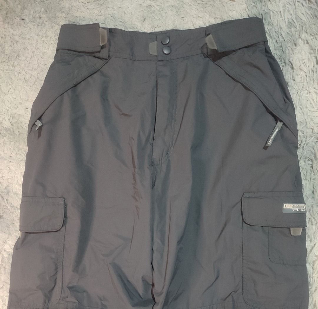 Local Motion 3 Layer Ski Snow Pants - Winter Snowboard Pants (Category: Activewear) located in Taguig. Submitted by lilysdad (Listing ID 1467861009, Image 3). Description: Medium on Tag Adjustable Waist 32-36 Waist 43 Length Perfect for winter, snow trips, skiing, snowboarding, Japan / Korea travel..