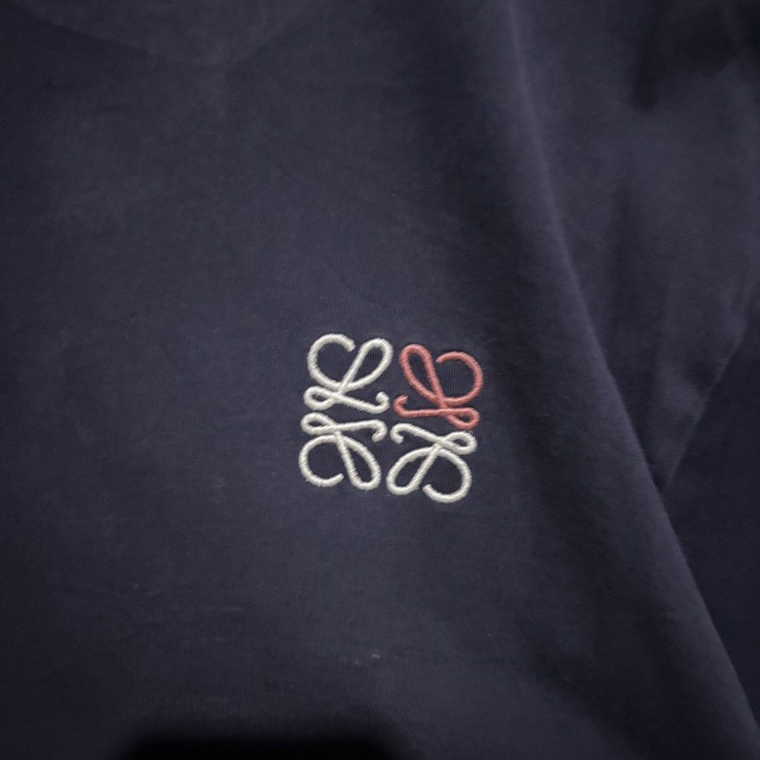 LOEWE EMBROID LOGO SHIRT (Category: Tshirts & Polo Shirts ) located in Taytay. Submitted by dwinsapparel (Listing ID 1467938863, Image 2). Description: LOEWE EMBROID LOGO SHIRT W-22 L-28 EXCELLENT CONDITION NEED WASH COMPLETE TAGS.