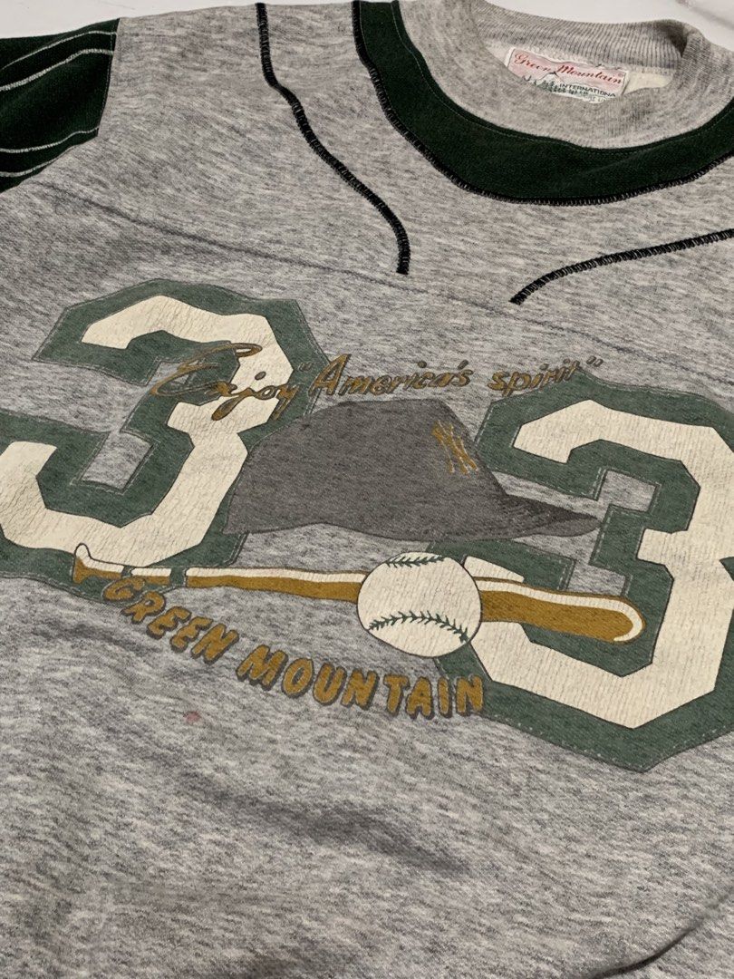 Long sleeve Green mountain vintage (Category: Longsleeves) located in Angeles City. Submitted by badillajel81176 (Listing ID 1467976232, Image 3). Description: WTS –Long sleeve Green mountain vintage 📏 Size: Tag size “medium to large“ 📏 Measurements: Width : 22.2 Length: 24.1 💢Issue- Hair line print/Little rust stain bandang neck ✨ Condition: 10/8 🟦 Color Rate:10/7 📍 Pampanga Angeles City 📦 Shipping available nationwide.