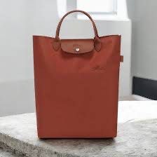 Longchamp Tote Bag Chestnut (Category: Luxury Bags & Wallets) located in Las Pinas. Submitted by prelovedcloset.kath (Listing ID 1467849878, Image 1). Description: Barely used, impulse buy, well kept Purchased from Rustans (Authentic) Rather keep than get lowballed .