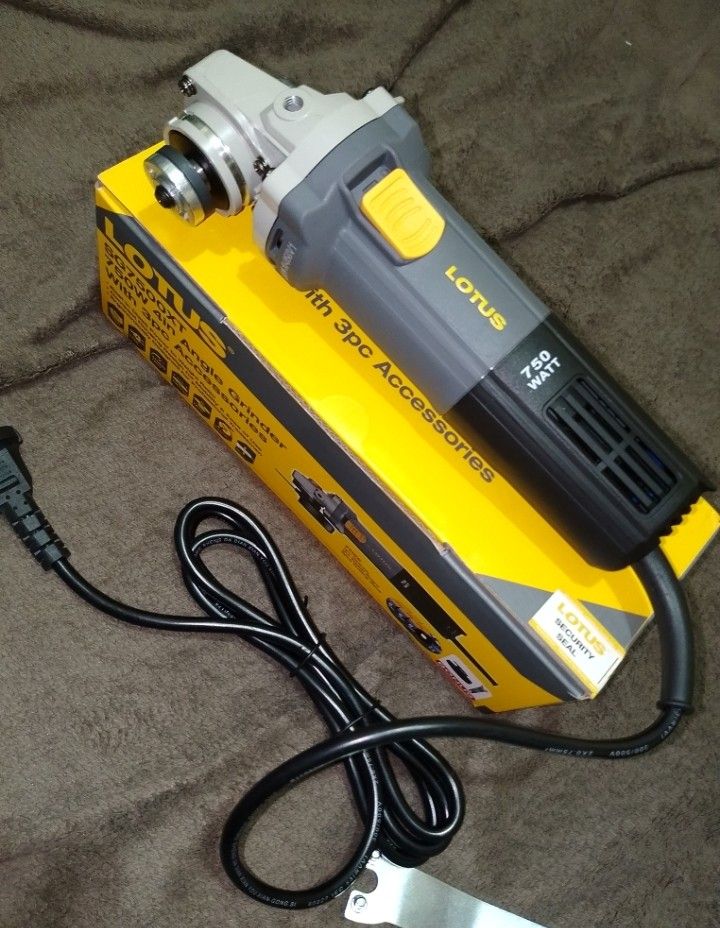 Lotus Angle Grinder (Category: Announcements) located in Muntinlupa City. Submitted by jhunshop93615 (Listing ID 1468020824, Image 2). Description: brandnew original location:Alabang Muntinlupa near Lianas Mall.