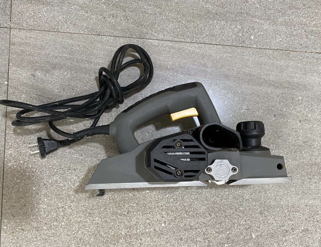 Lotus LTPL6500 Planer 3-1/4" 650W (Category: Construction Tools & Equipment) located in Calamba. Submitted by faialea (Listing ID 1467866431, Image 2). Description: +sf barely used.