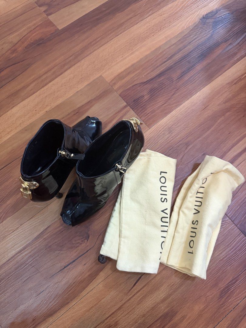 Louis Vuitton ankle boots heels (Category: Heels) located in Manila. Submitted by mamaansshop (Listing ID 1467911322, Image 1). Description: Got this sa mga japan japan live.
