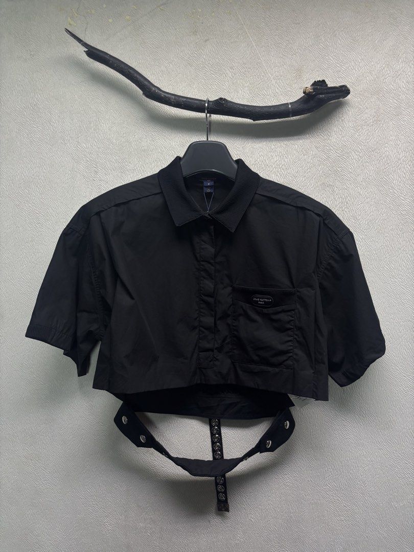 Louis Vuitton Cropped Polo (Category: Shirts) located in Baybay. Submitted by thrift.ed2023 (Listing ID 1468006218, Image 1). Description: Louis Vuitton Cropped Polo Large 23x17 No Issue Brand New w/Hangtags.