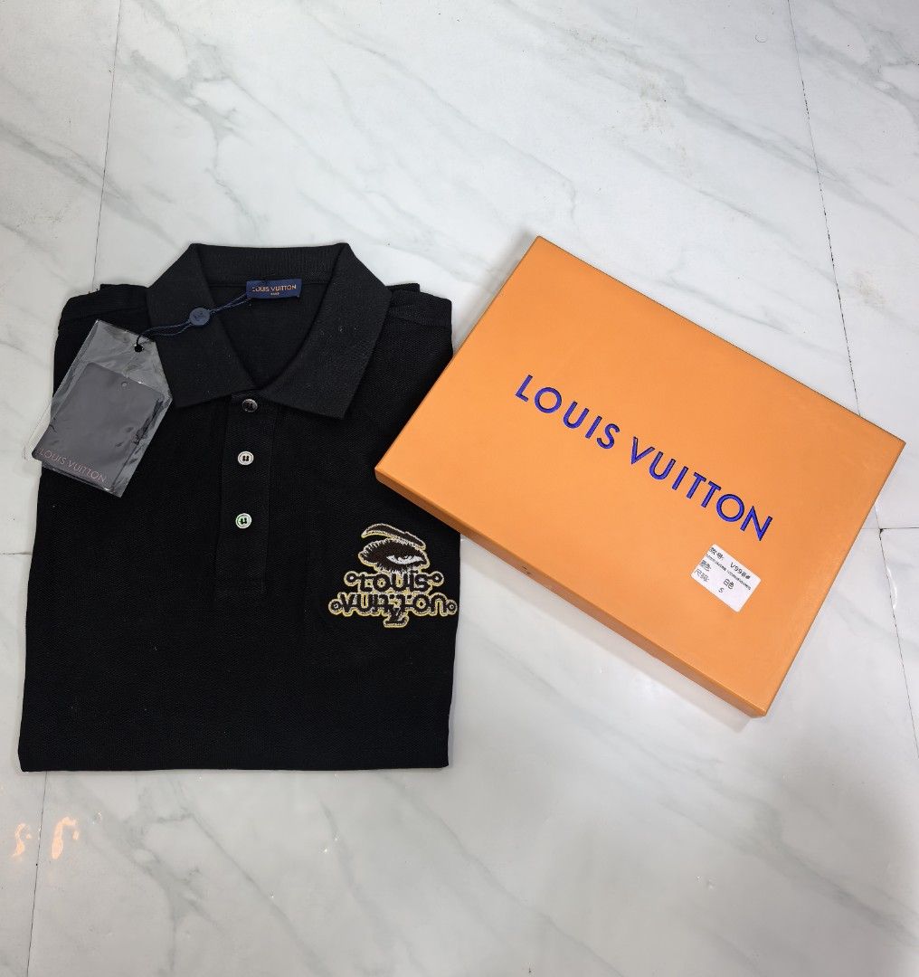 Louis Vuitton polo shirt (Category: Luxury Apparel) located in Baguio. Submitted by ashzachary (Listing ID 1467960564, Image 1). Description: Louis Vuitton polo shirt Condition :Excellent condition Color rate 10/10 Size :large Inches:W22/L29 No issues No flaws Super ganda sa personal Pm. More details Good quality Plsss 📌No Bogus 📌No return MOP What you see is what you get PALAWAN, CEBUNA GCASH AND BDO Reminder😊 We're selling thrifted clothes s