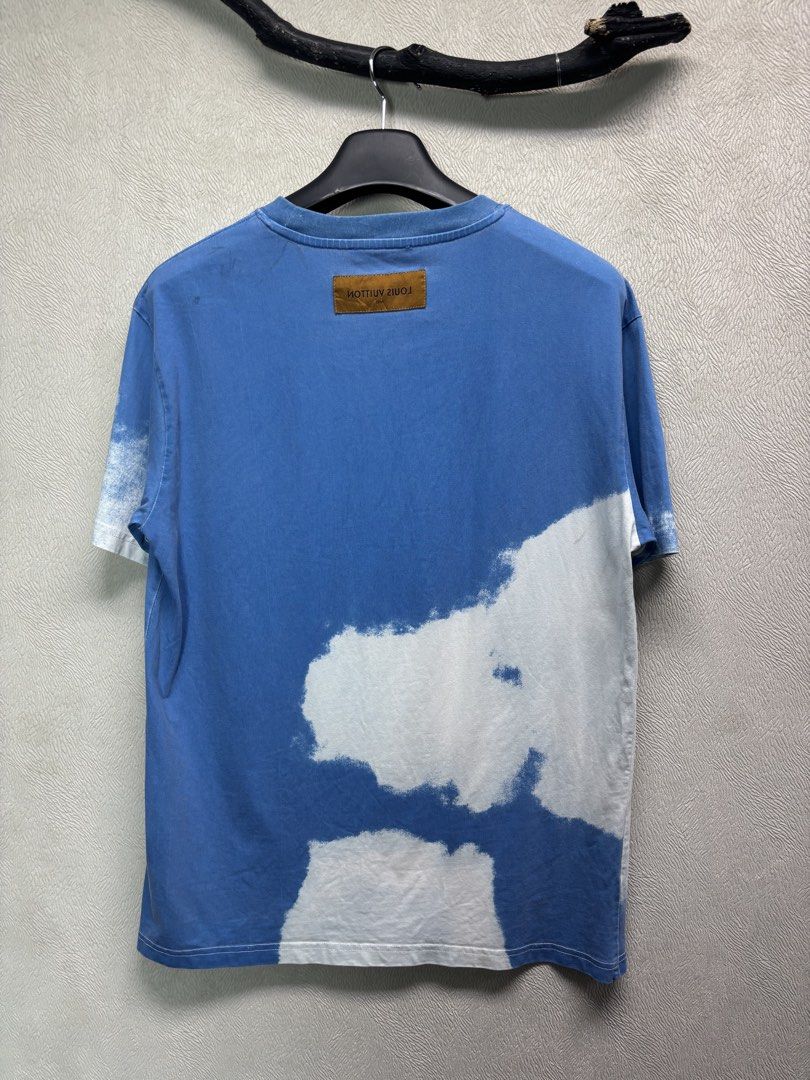 Louis Vuitton x Virgil Abloh (Category: Tshirts & Polo Shirts ) located in Baybay. Submitted by thrift.ed2023 (Listing ID 1468016039, Image 3). Description: Louis Vuitton x Virgil Abloh Large 21x28 No Issue Need Wash Good as New .