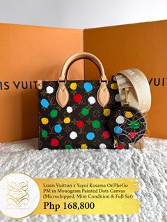 (Category: ) located in . Submitted by belles_lux_closet (Listing ID 1467895692, Image 1). Description: .