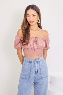 (Category: ) located in . Submitted by thefashionfinds (Listing ID 1467859451, Image 1). Description: .