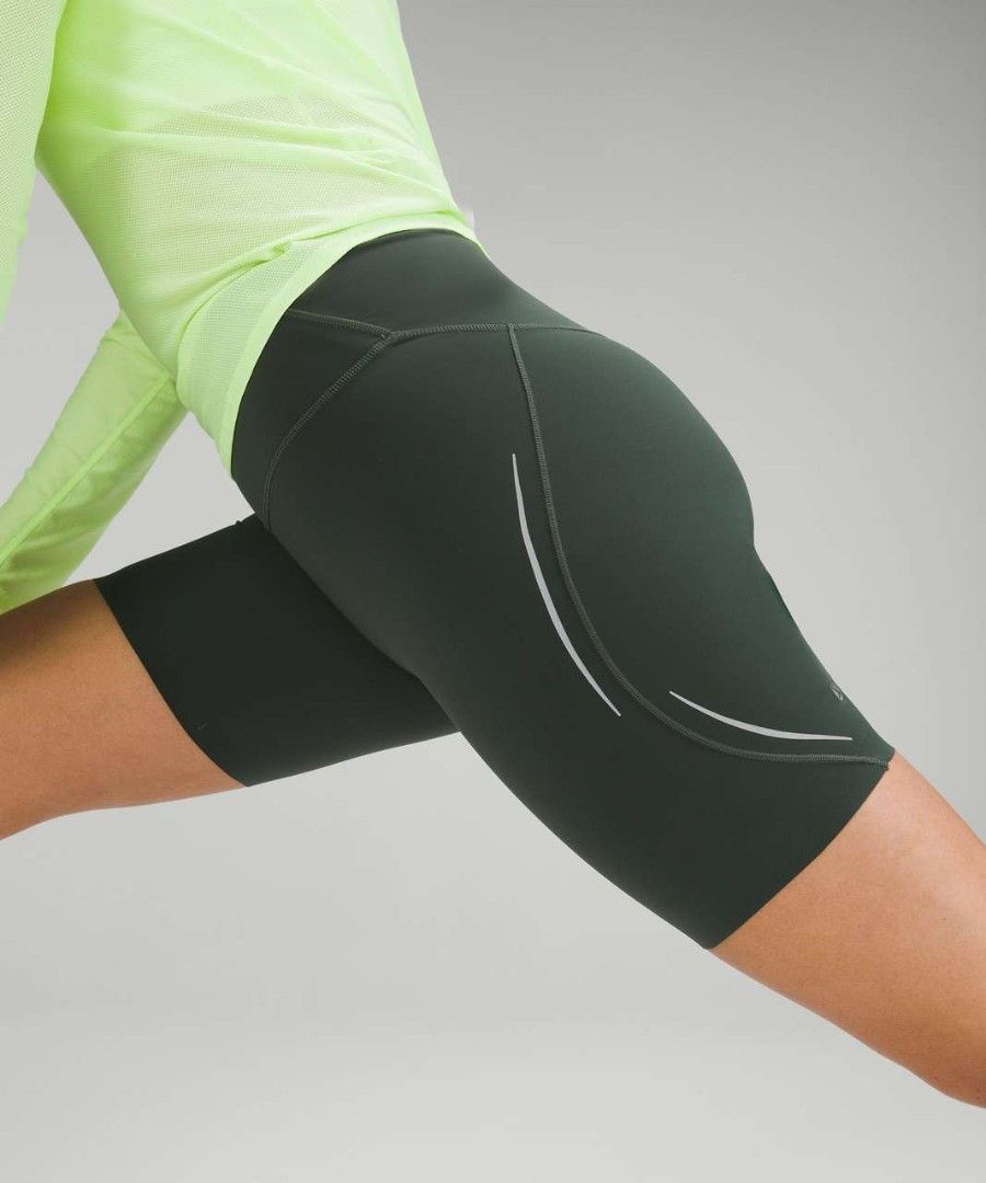 LULULEMON Base Pace Reflective Hi Rise Shorts (Category: Activewear) located in Manila. Submitted by thriftspotting (Listing ID 1467967028, Image 3). Description: issue : May small discoloration lang po sa may front Hem ng shorts. pero aside from that the item is in really great condition. walang himulmol sa crotch area and whole shorts..