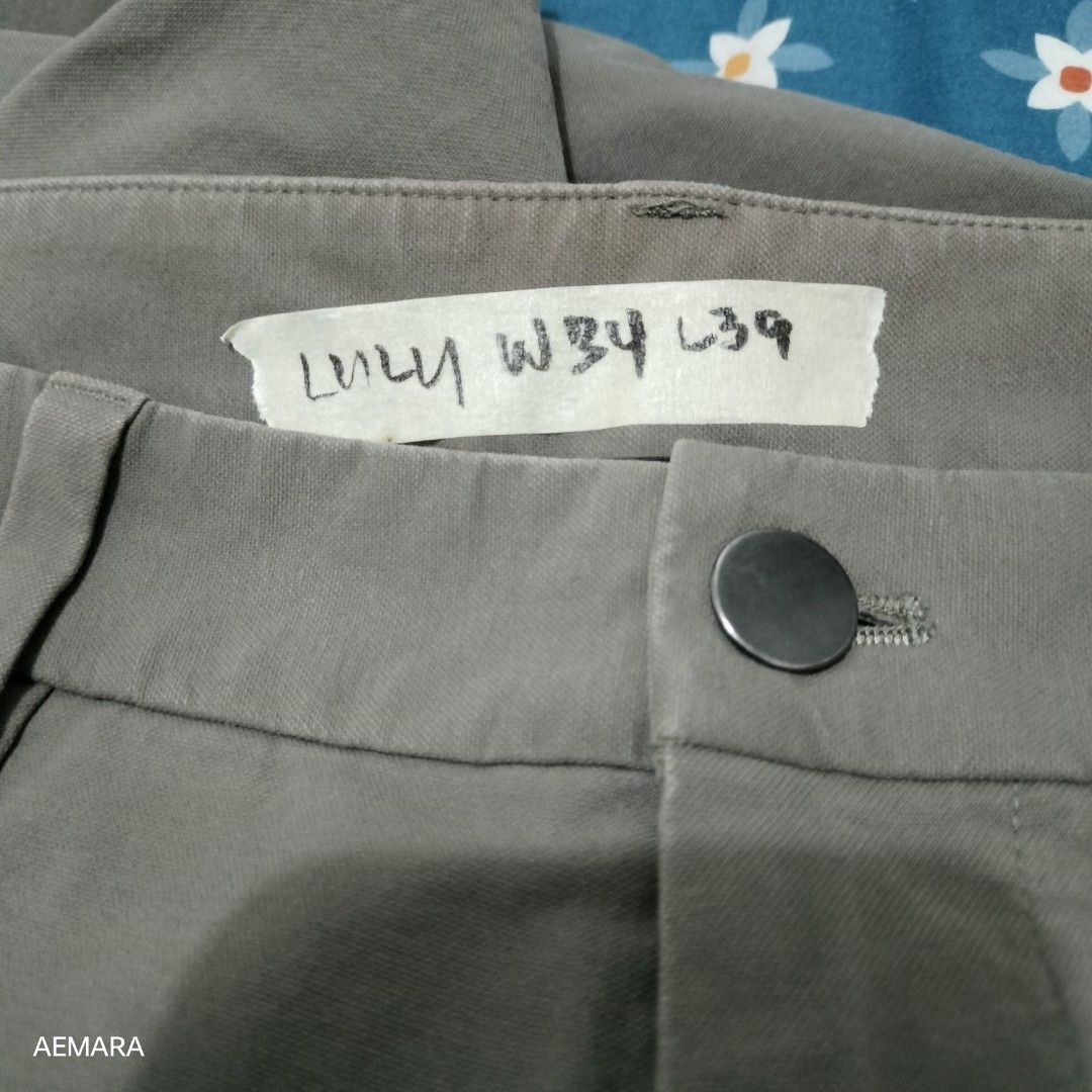 Lululemon pants (Category: Jeans) located in Caloocan City. Submitted by almaeternamara (Listing ID 1468043327, Image 1). Description: - Brand: Lululemon - Color: Grey-Green - Size: 33 (185/86A) - Material: 58% Cotton, 29% Nylon, 13% Elastane (stretchable and breathable fabric) - Condition: Excellent pre-loved condition - Features: Classic button closure, back pockets, and subtle Lululemon logo detailing sf by buyer fixed price Loc: Brgy 168, Nor