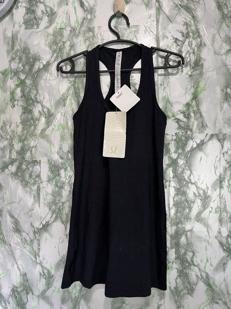 LULULEMON racerback (Category: Activewear) located in Bulacan. Submitted by letsfindukaywithme (Listing ID 1468044727, Image 2). Description: Lululemon racerback top Brand new w/ hang tag Size 6 13x27" Color: Black Cotton strechable No issue +sf payment first Ship via J&T.