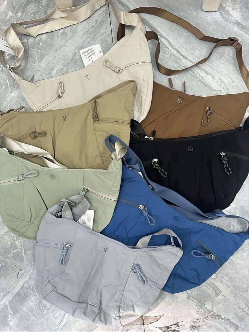 Lululemon Slouchy Sling Bag (Category: Cross-body Bags) located in Paranaque City. Submitted by clxsetfinds.co (Listing ID 1467865457, Image 1). Description: Made in Thailand 🇹🇭 ₱800 - each ₱599 - min 10.