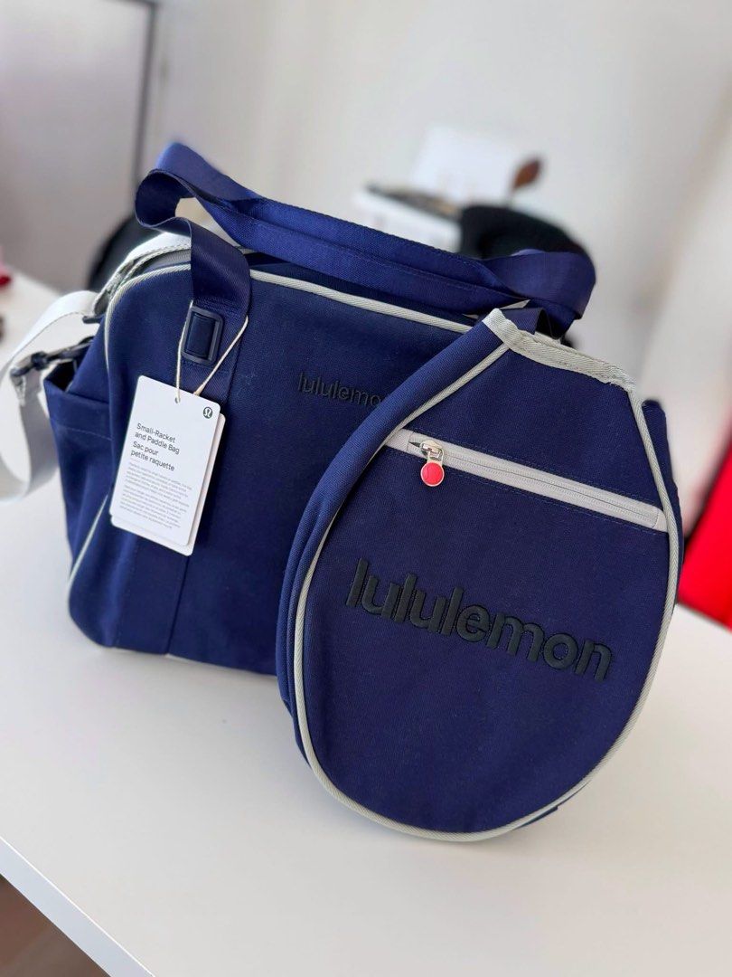 Lululemon Small-Racket and Paddle Bag (Category: Cross-body Bags) located in Manila. Submitted by btdcbagtrendsdcapul.2 (Listing ID 1467988487, Image 3). Description: .