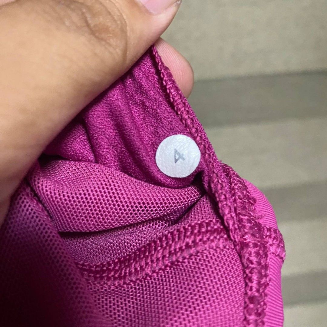 Lululemon sports bra (Category: Activewear) located in Cavite. Submitted by safehawk-c9a684 (Listing ID 1468055616, Image 3). Description: for sale Lululemon sports bra dot 4.