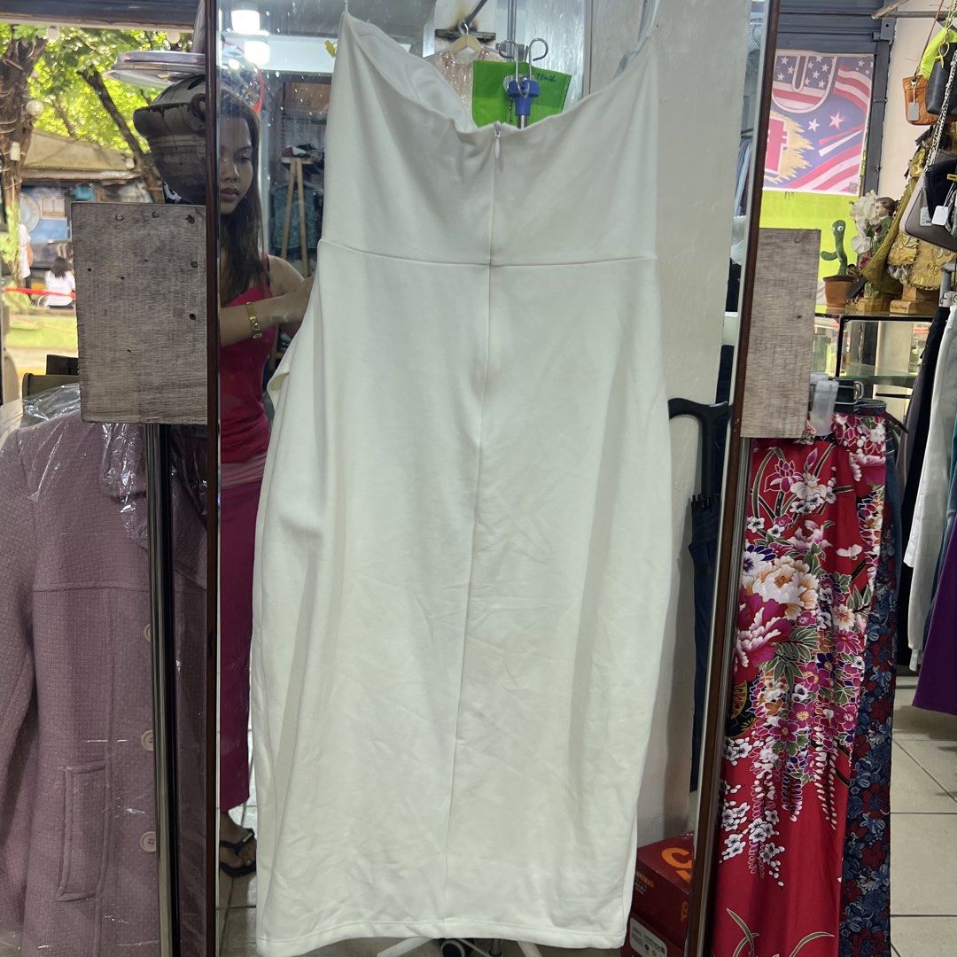 Lulus Tube White Dress (Category: Dresses) located in Manila. Submitted by Pilarrrrr (Listing ID 1467856364, Image 2). Description: .