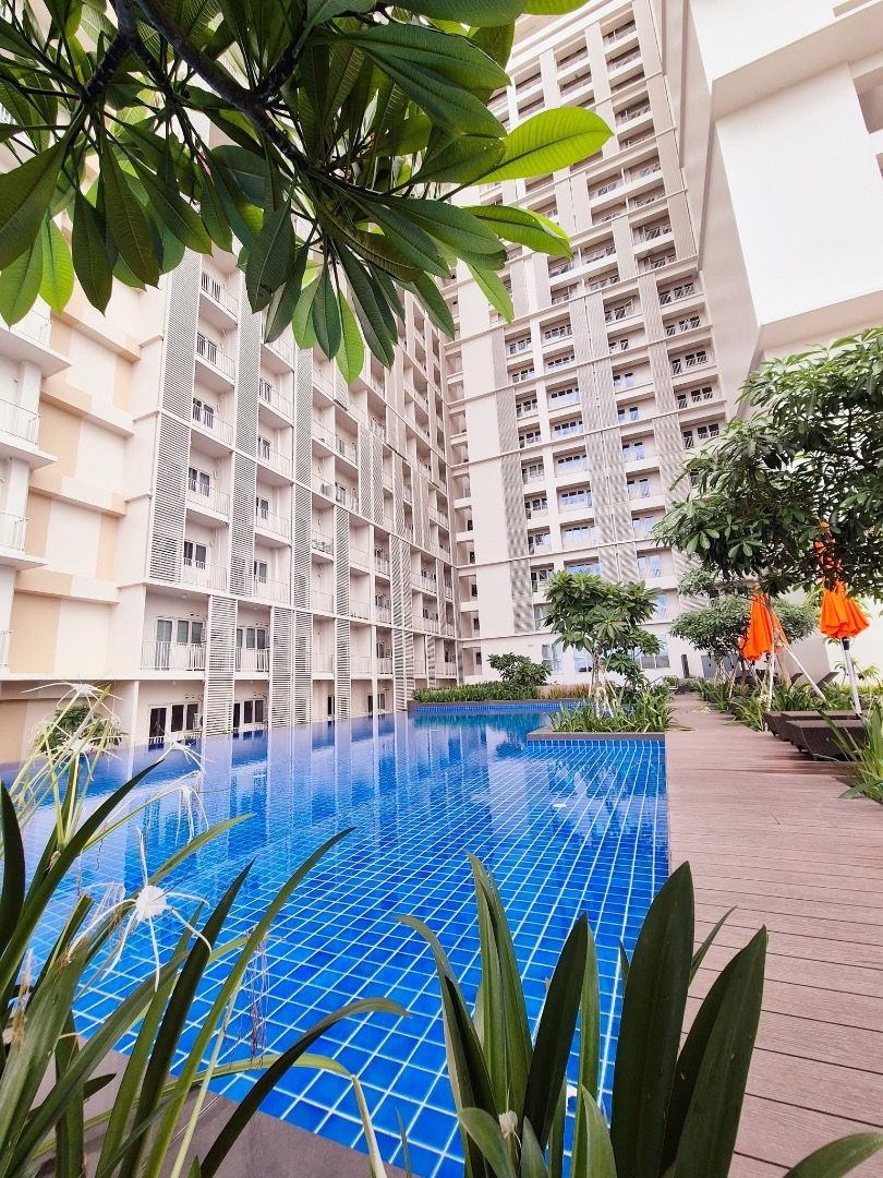 Luxury Within Reach (Category: Apartments & Condos) located in Taguig. Submitted by dacanayglad29 (Listing ID 1467897170, Image 1). Description: A beautiful home, a premium address, and a flexible way to own it. 🤍 LIVE BIGGER. LIVE BETTER. LIVE AT PARK McKINLEY WEST. 📍 Le Grand Avenue, McKinley West, Fort Bonifacio, Taguig City Strategically located near BGC, McKinley Hill, Forbes Park, Manila Polo Club, international schools, St. Luke’s Medica