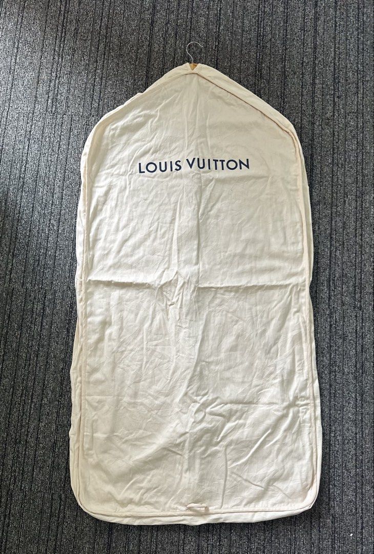 LV Garment Bag (Category: Announcements) located in Panabo. Submitted by joyfulfindss (Listing ID 1467857125, Image 1). Description: Excellent Condition Made in India.