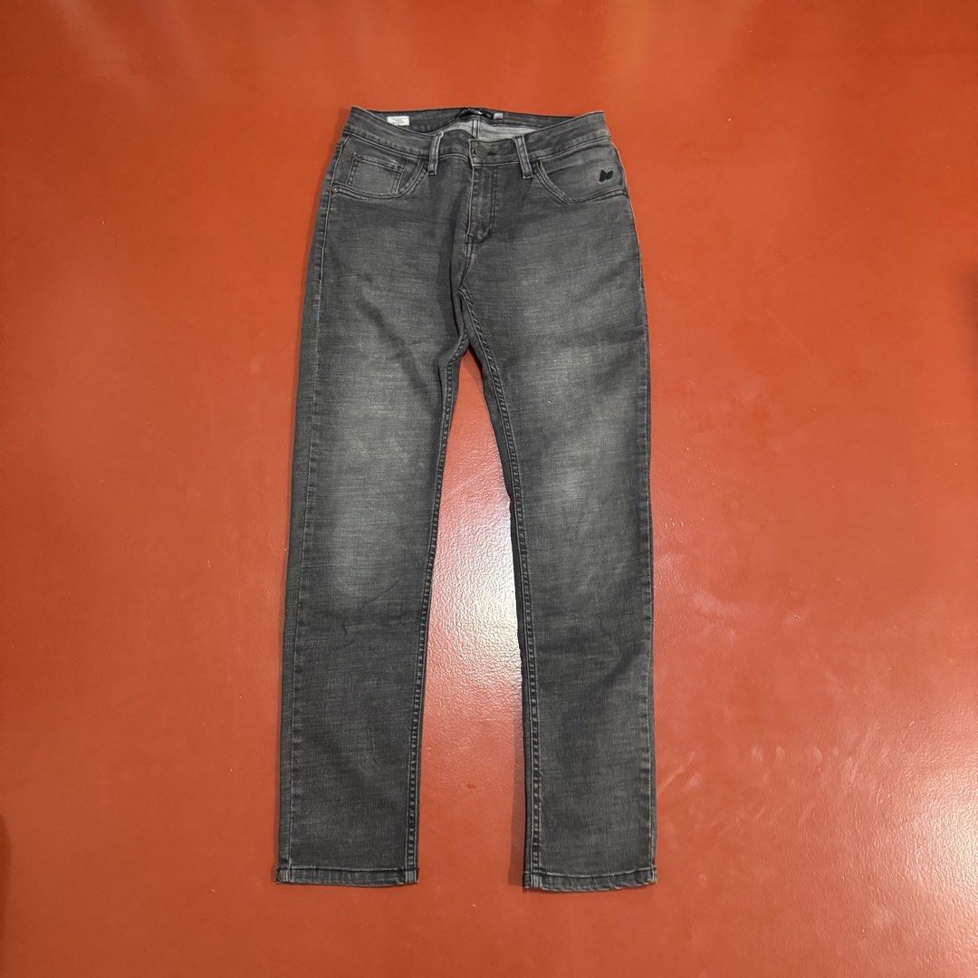 MACBETH JEANS (Category: Jeans) located in Pasig City. Submitted by buzzthrifty (Listing ID 1467973577, Image 1). Description: SIZE 30-32WAIST 39"LENGTH EXCELLENT CONDITION .