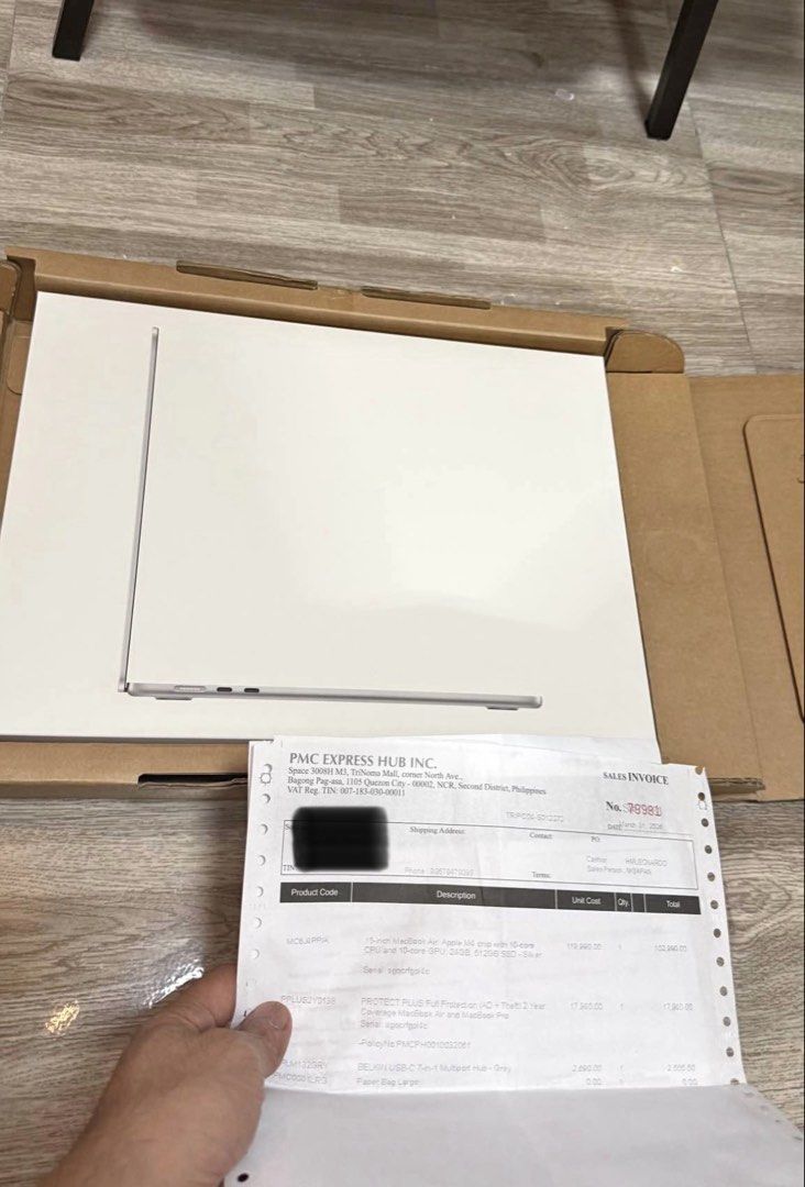 Macbook m4 24/512 (Category: Laptops & Notebooks) located in Manila. Submitted by mave121 (Listing ID 1467911642, Image 1). Description: .