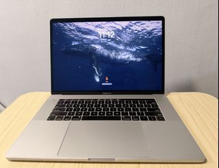 (Category: ) located in . Submitted by apple.outlet (Listing ID 1468021473, Image 1). Description: .