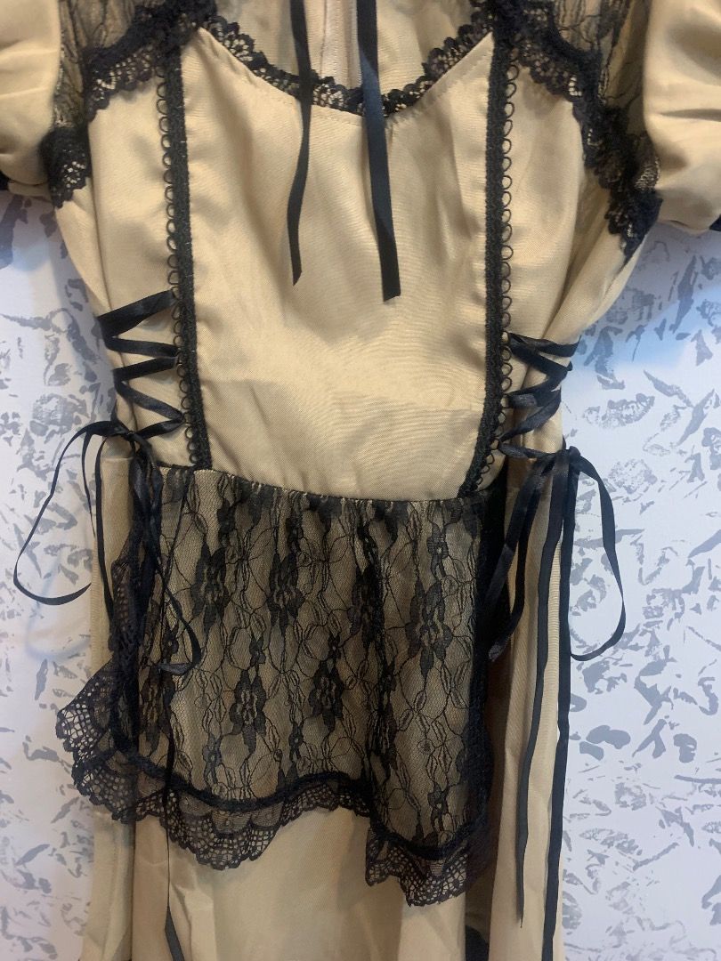 Maid Cosplay/haloween costume (Category: Looking For) located in Dasmarinas. Submitted by fameandfad (Listing ID 1468043235, Image 3). Description: Never been used maid in costume for cosplay Dimes: waist: up to 28 inches / Bust: up to 32 inches / length: 31 inches.
