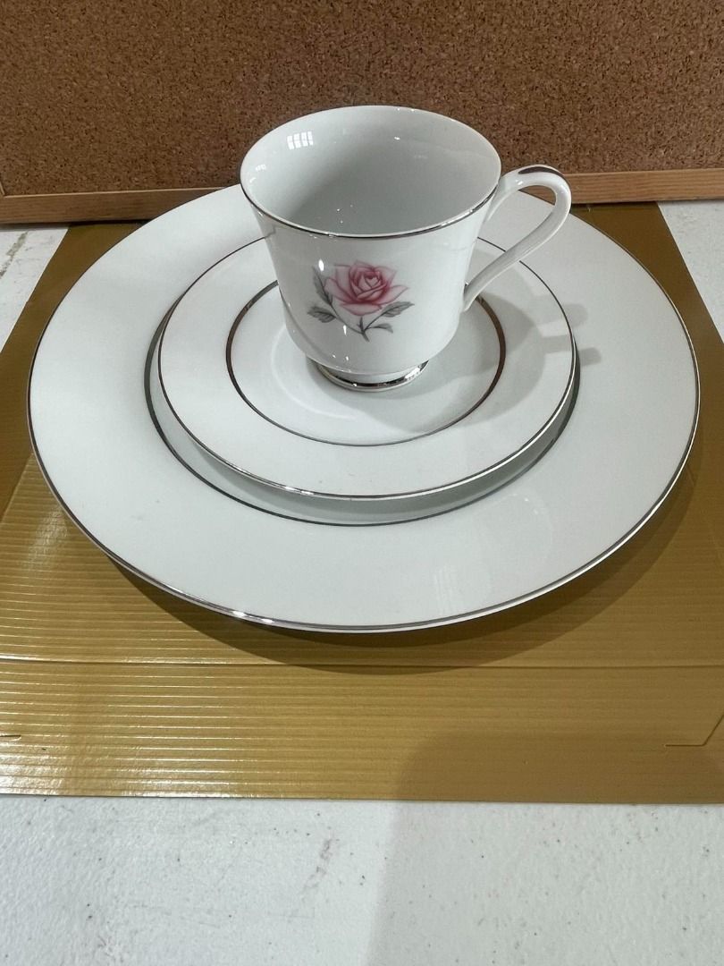 Majestic Rose by Kessington - Ceramic Dinner Set (Category: Dinnerware & Cutlery) located in Quezon City. Submitted by foxsquaredeals (Listing ID 1467912374, Image 1). Description: 4 pcs Dinner Plates 26cm; 4 pcs Footed Cups & 4pcs Saucers 17cm P1,800 take all MOP: Gcash/ Bank Transfer.