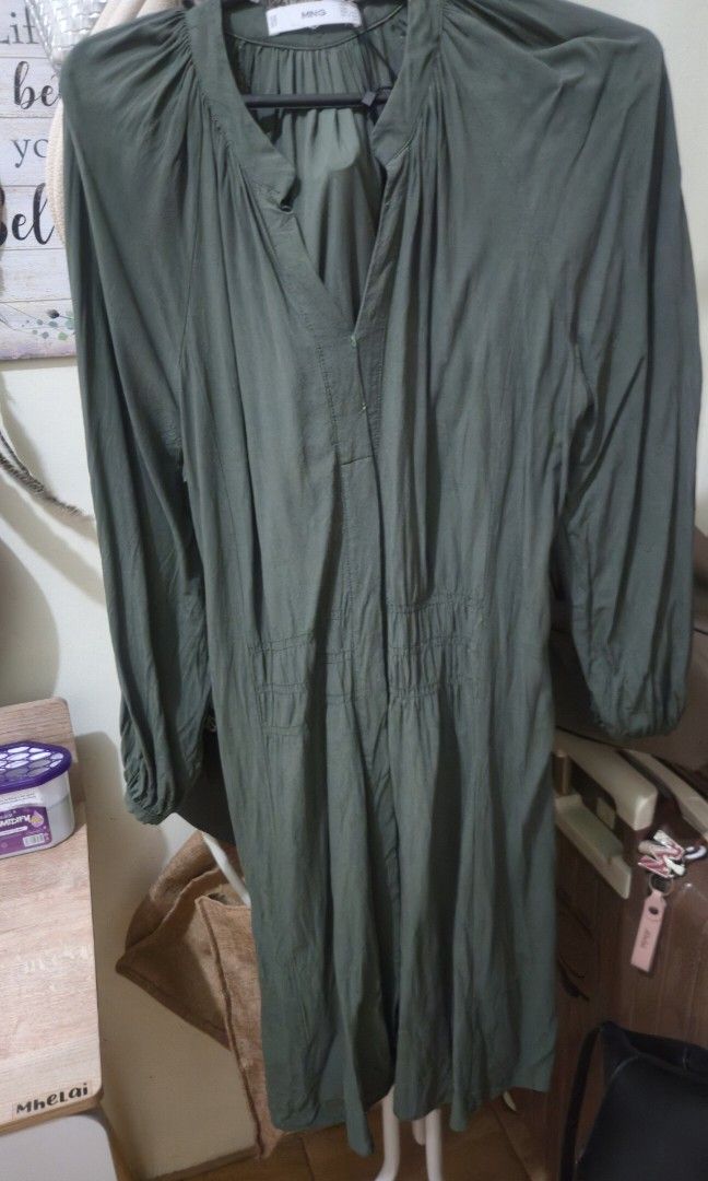 Mango Casual Dress (Category: Dresses) located in Paranaque City. Submitted by mhelai08.collections (Listing ID 1467846039, Image 3). Description: size small (may fit up to M frame) color is moss green guaranteed original fabric is really nice rfs: decluttering loc is Paranaque valley5.