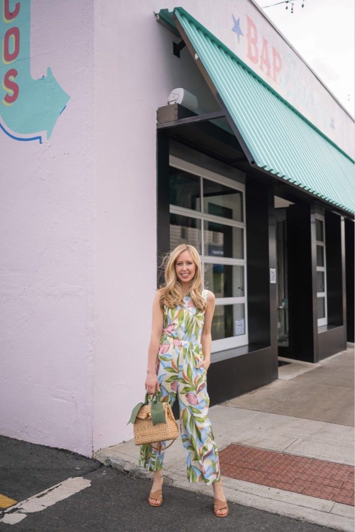 Mango Colorful Cutout Jumpsuit (Category: Jumpsuits) located in Mandaluyong City. Submitted by jillylilly (Listing ID 1467892841, Image 3). Description: For the conservative who loves a little something something at the back (there’s a cutout at the back). .