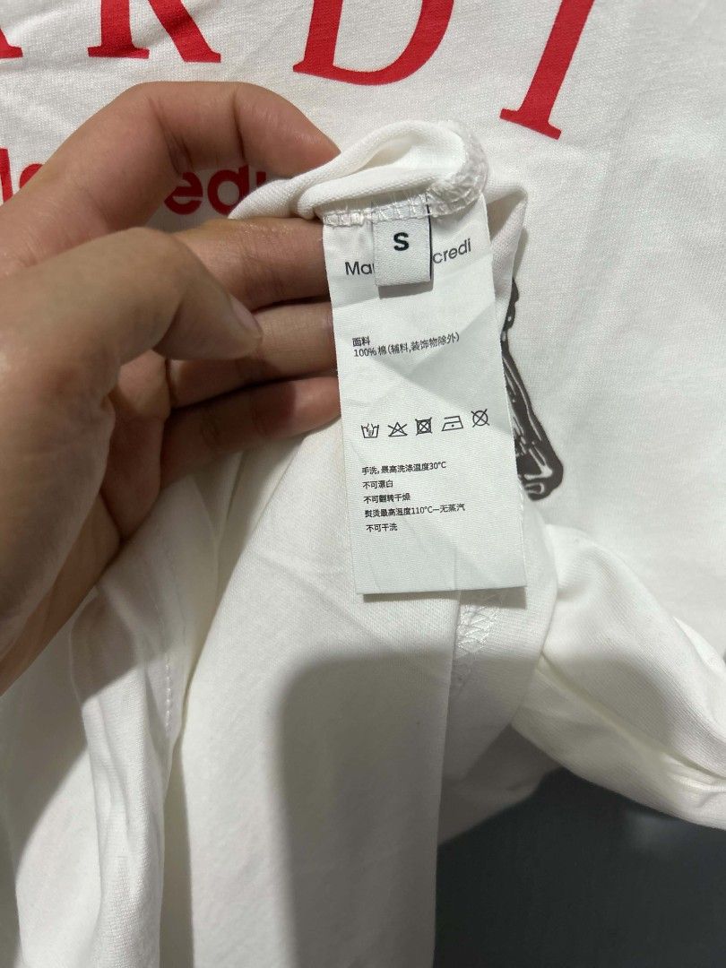 MARDI DDANJI (Category: Activewear) located in Bayombong. Submitted by hc_apparel0124 (Listing ID 1467985679, Image 3). Description: NEED WASH ONLY Unisex medium womens / small mens.