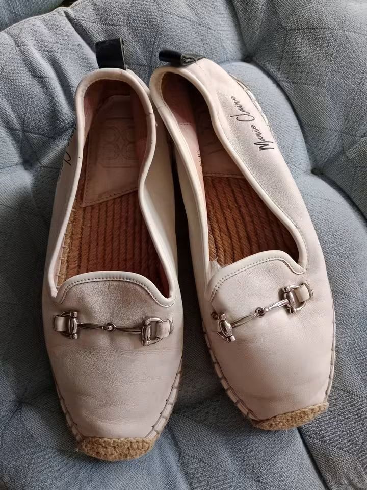 Marie claire spadrille (Category: Loafers) located in Angeles City. Submitted by mjshoppingretail (Listing ID 1467923992, Image 2). Description: kasya size:8.