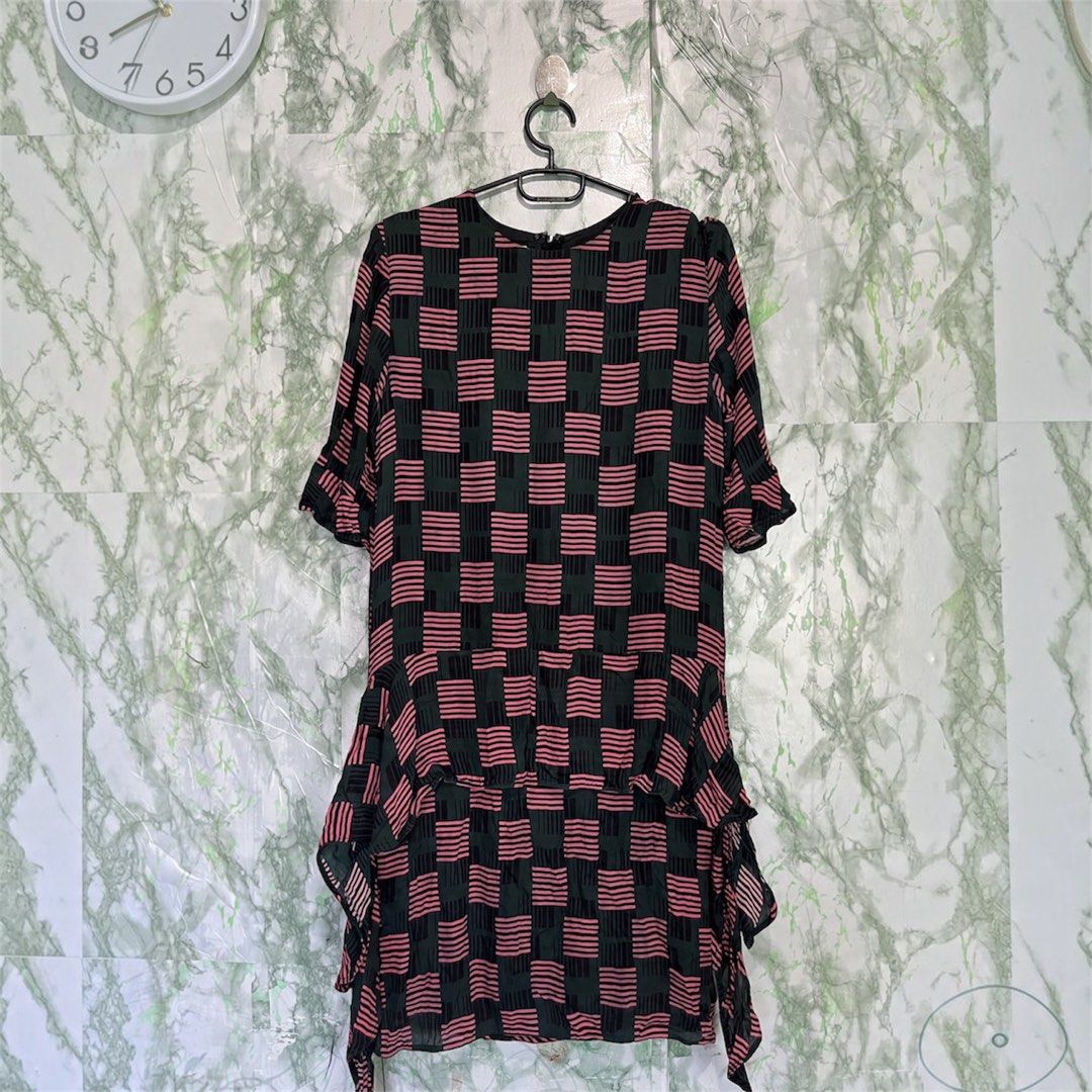 MARNI Dress (Category: Dresses) located in Bulacan. Submitted by letsfindukaywithme (Listing ID 1468047830, Image 1). Description: Maarni Dress Size 38 Fits Medium 17x36" Like new No issue +sf payment first Ship via J&T.