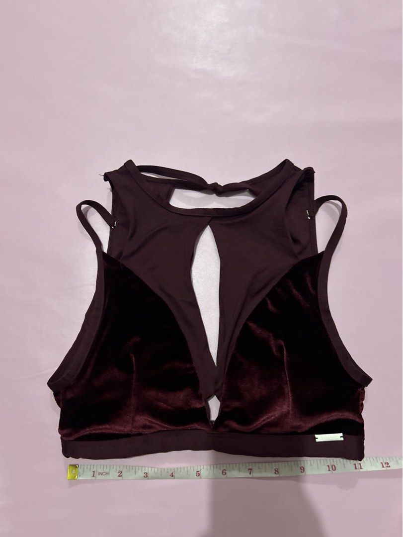 Maroon Velvet Bra (Category: Others Tops) located in Manila. Submitted by chen_clybelles (Listing ID 1467946298, Image 2). Description: .