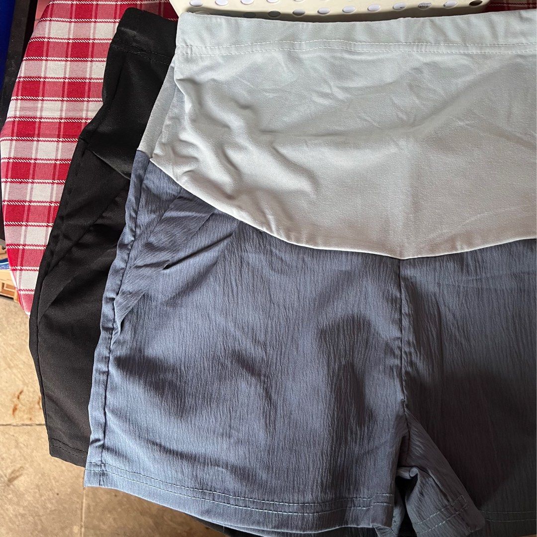 maternity shorts (Category: Maternity wear) located in Quezon City. Submitted by dressingroombylech (Listing ID 1467844861, Image 3). Description: 160 for 2 pcs na.