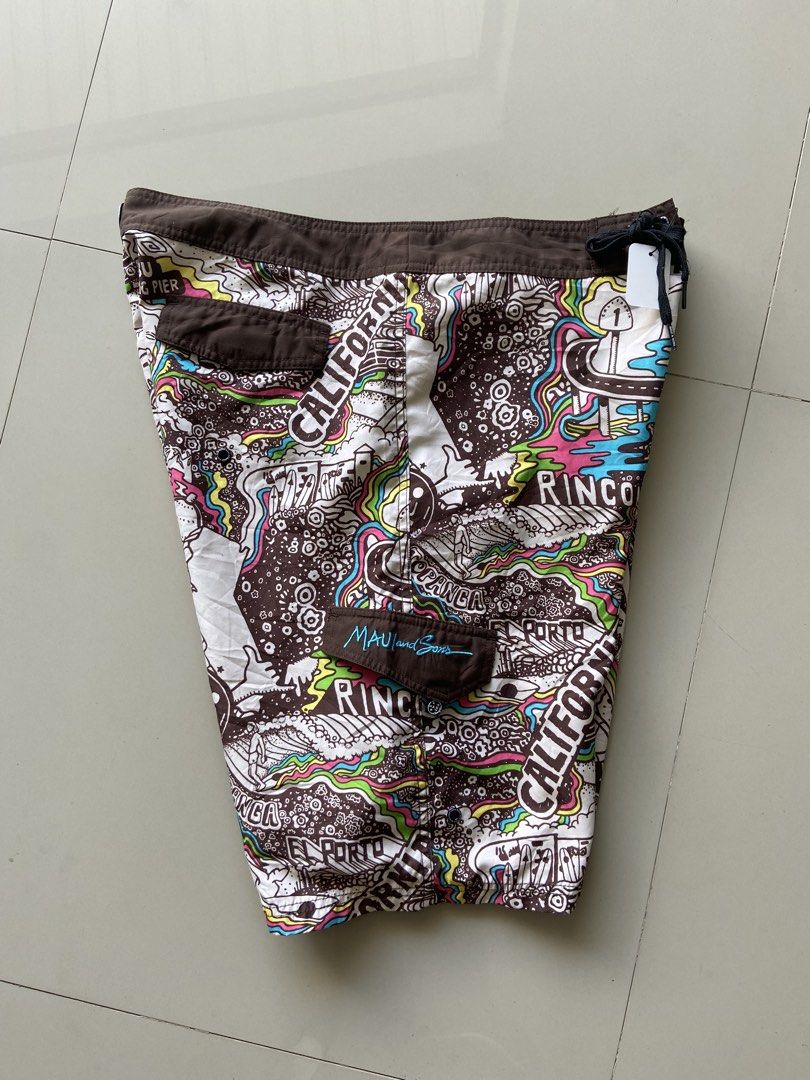 Maui and Sons Surf Short (Category: Activewear) located in Panabo. Submitted by thrifty.red (Listing ID 1467885704, Image 2). Description: width:36 length:22 opening:12.5 Excellent Condition.