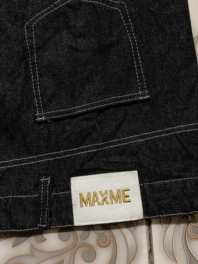 MAXME Inverted Baggy Pants (Category: Jeans) located in Rosario. Submitted by thrift_king_ali (Listing ID 1467849087, Image 3). Description: MAXME Inverted Dimes: W-36 L-41 Leg opening: 11.5 inches thigh: 13 inches no issue excellent condition 600+sf.