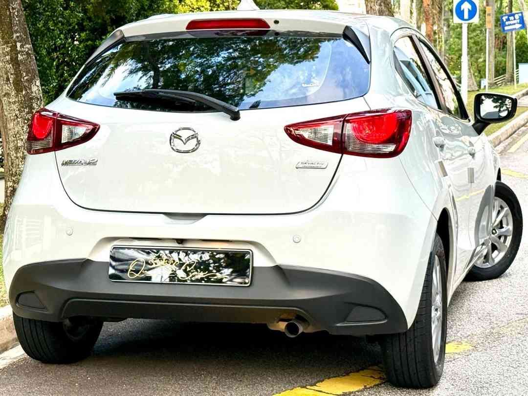 Mazda 2 Hatchback 1.5 Standard (A) (Category: Used Cars) located in Singapore. Submitted by queenscarpl (Listing ID 1428144089, Image 3). Description: Showroom: Sin Ming 176 Sin Ming Drive #01-18 Singapore 575721 Sales Contact: Alvin Ng tel:88132929 .