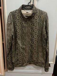 (Category: ) located in . Submitted by thriftzforfun (Listing ID 1468008711, Image 1). Description: .