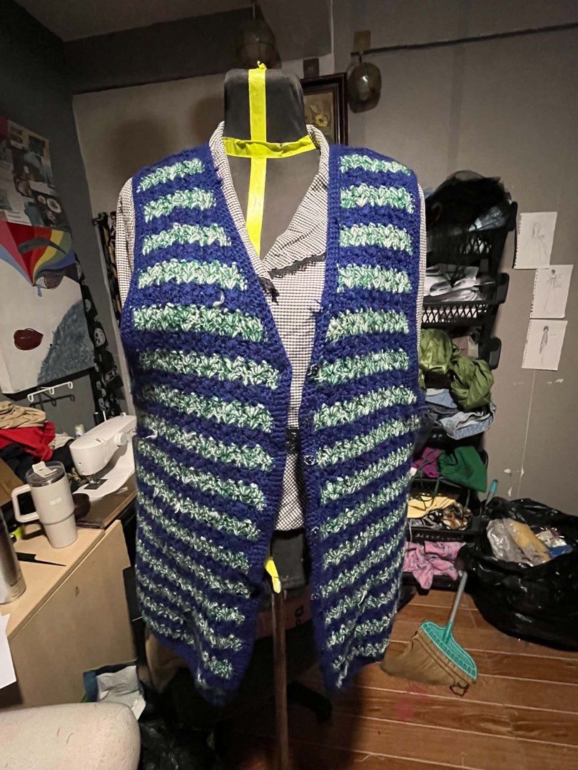Men's hand crochet vest (Category: Vests) located in Mandaluyong City. Submitted by ericsukay (Listing ID 1467940031, Image 1). Description: .