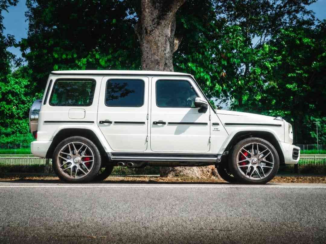Mercedes-Benz AMG G-Class G63 AMG (A) (Category: Used Cars) located in Singapore. Submitted by monstermotors. (Listing ID 1456107413, Image 3). Description: Beautiful white interior with white exterior G63! Always parked under shelter. Low mileage unit. Exterior protected by PPF. Flexible loan options available! Trade ins welcomed! Arrange a viewing with us today! Features: Powered by V8 Bi-turbo producing 585bhp (430.0kw)/6,000 rpm, 850nm/2,500-