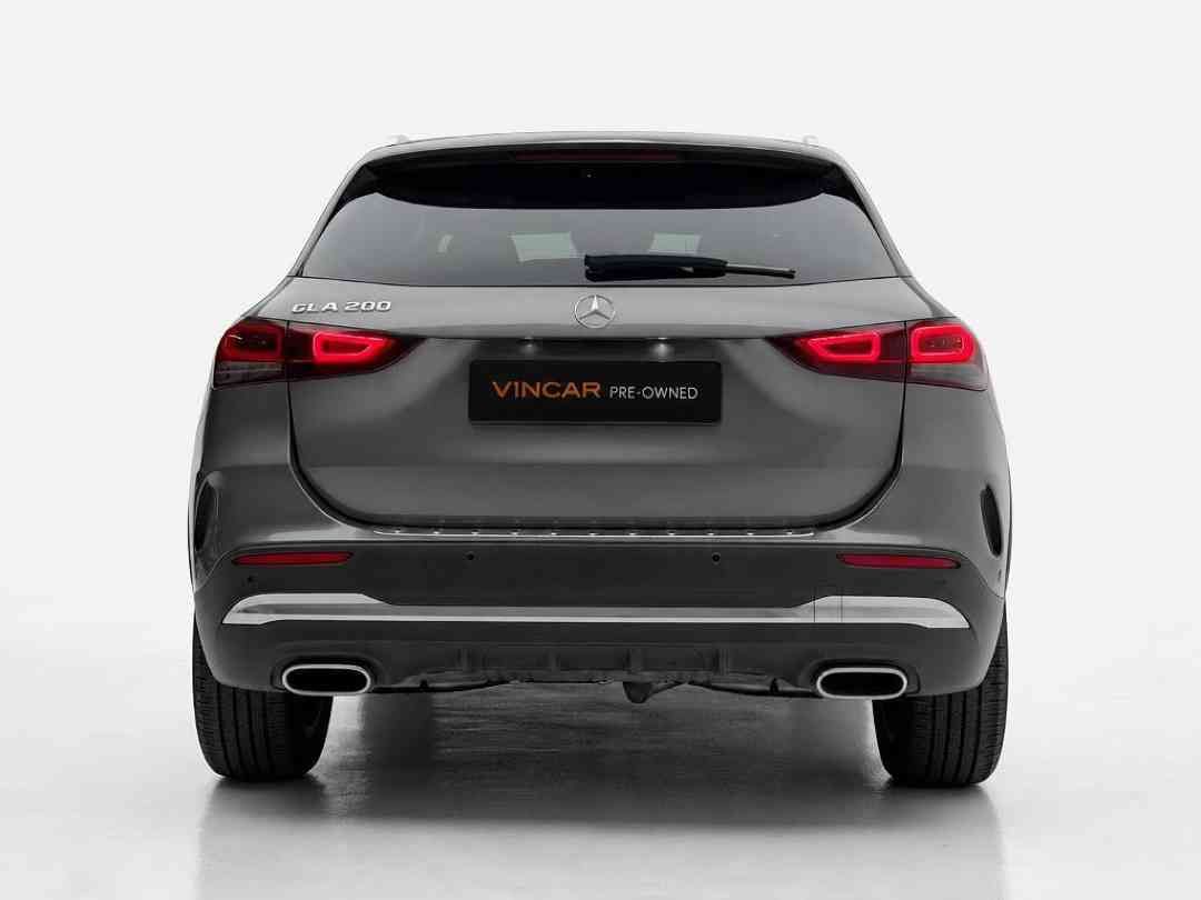 Mercedes-Benz GLA-Class GLA200 AMG Line Premium Plus (A) (Category: Used Cars) located in Singapore. Submitted by vincar_pre-owned (Listing ID 1467280388, Image 3). Description: Well maintained low mileage unit! 1.3L turbocharged engine for a smooth and powerful drive! Low road tax and fuel consumption too! One of the most popular crossover from Mercedes Benz! Spacious and comfortable interior. Contact us today to arrange a viewing for this unit 