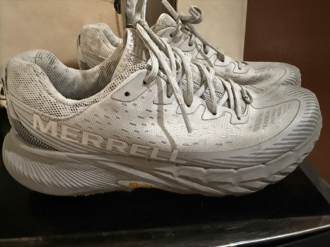 Merrel Agility Peak 5 cloud trail shoes (Category: Casual Shoes) located in Quezon City. Submitted by kashbags (Listing ID 1467957041, Image 2). Description: Merrell Agility Peak 5 – Size US 9 Women | ₱4,000 Selling my Merrell Agility Peak 5 in white/gray! 🤍🏔️ ✨ Details: * Brand: Merrell * Model: Agility Peak 5 * Size: US 9 Women * Color: White/Gray * Condition: Like new – used only once for hiking at Mt. Ulap. Hike was not completed. * Price: 
