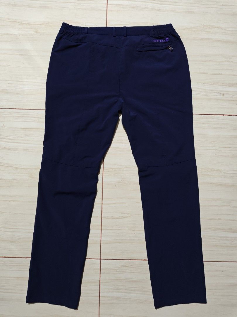 MERRELL Outdoor Trekking Pants (Category: Trousers) located in Midsayap. Submitted by indigoventure (Listing ID 1468029638, Image 2). Description: MERRELL Trekking pants EXCELLENT CONDITION✨ no issue Dimensions waist:33-36 length: 37 leg opening:7.1 rise:9(front) rise: 12 (back) Knee:8.