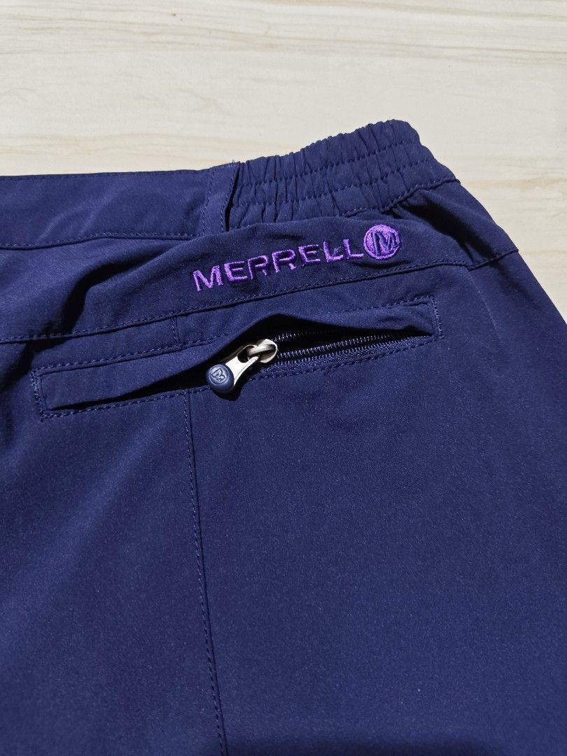MERRELL Outdoor Trekking Pants (Category: Trousers) located in Midsayap. Submitted by indigoventure (Listing ID 1468029638, Image 3). Description: MERRELL Trekking pants EXCELLENT CONDITION✨ no issue Dimensions waist:33-36 length: 37 leg opening:7.1 rise:9(front) rise: 12 (back) Knee:8.