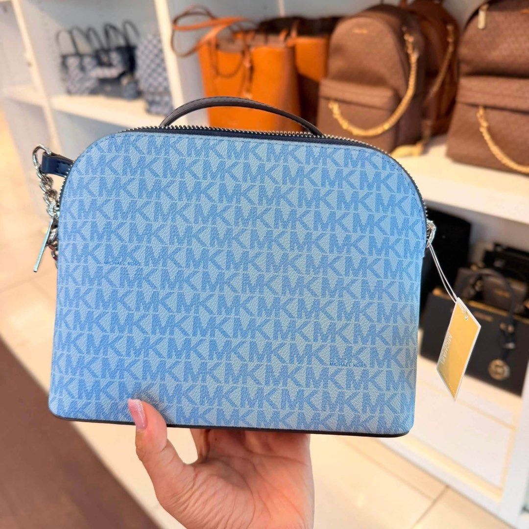 Michael Kors Dome Crossbody Bag (Category: Cross-body Bags) located in Tarlac. Submitted by twin8dresserr (Listing ID 1468052012, Image 2). Description: Onhand Pinas Michael Kors Crossbody Bag Multi-color chain - Brand new and original P4,650.